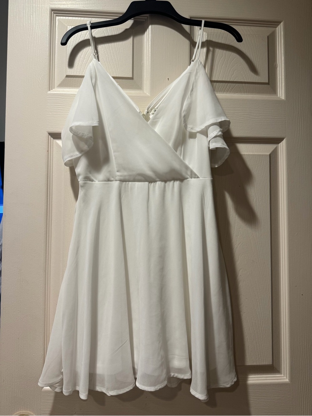 Charlotte Russe White Cold-Shoulder V-Neck Mini Dress